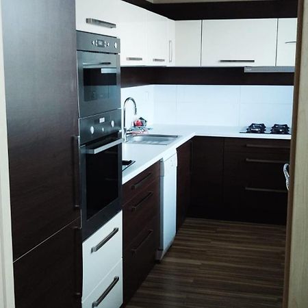 Apartman Hodonin 7 7 7 2 3 4 1 9 4 المظهر الخارجي الصورة