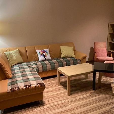 Apartman Hodonin 7 7 7 2 3 4 1 9 4 المظهر الخارجي الصورة