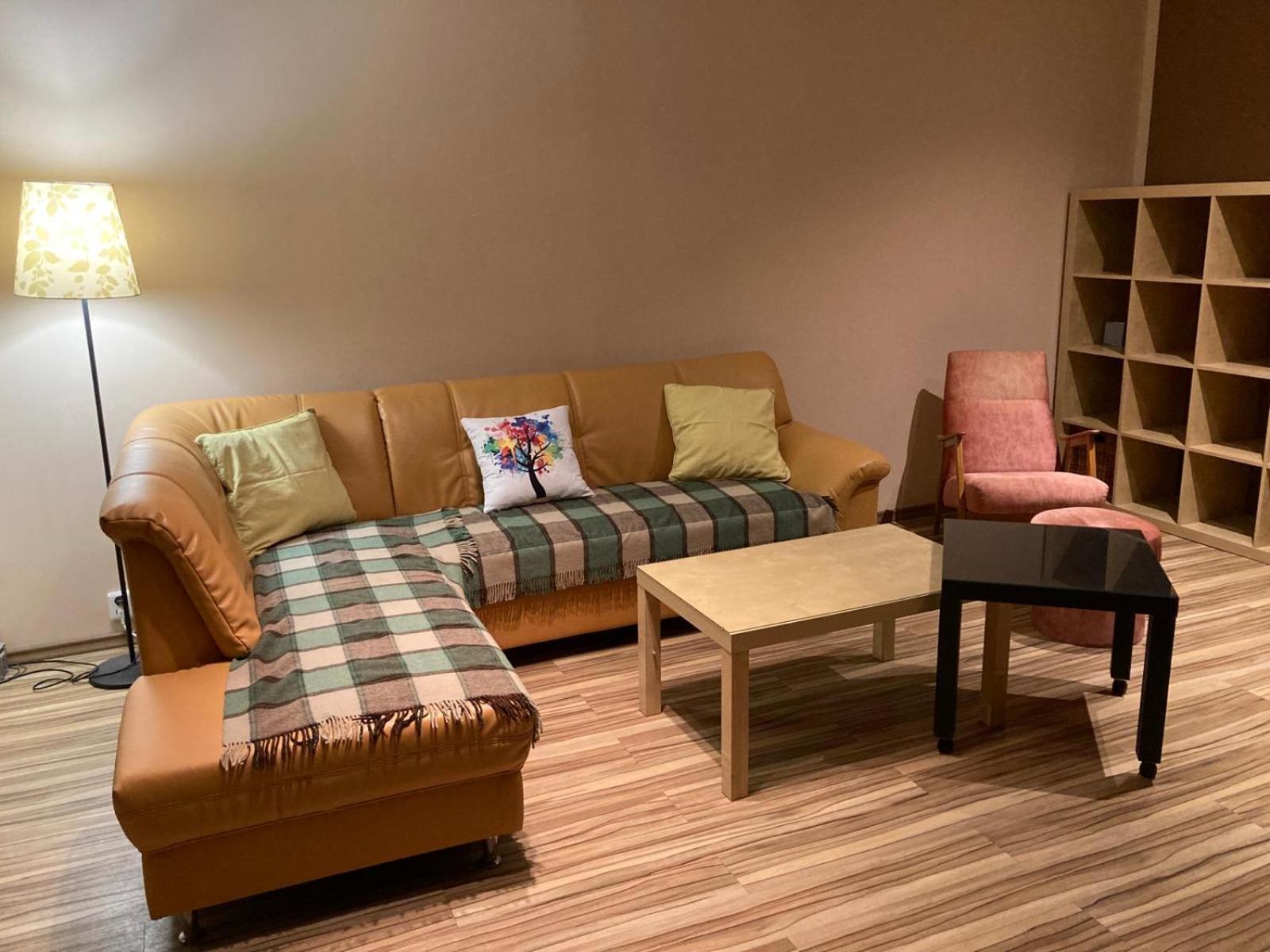 Apartman Hodonin 7 7 7 2 3 4 1 9 4 المظهر الخارجي الصورة